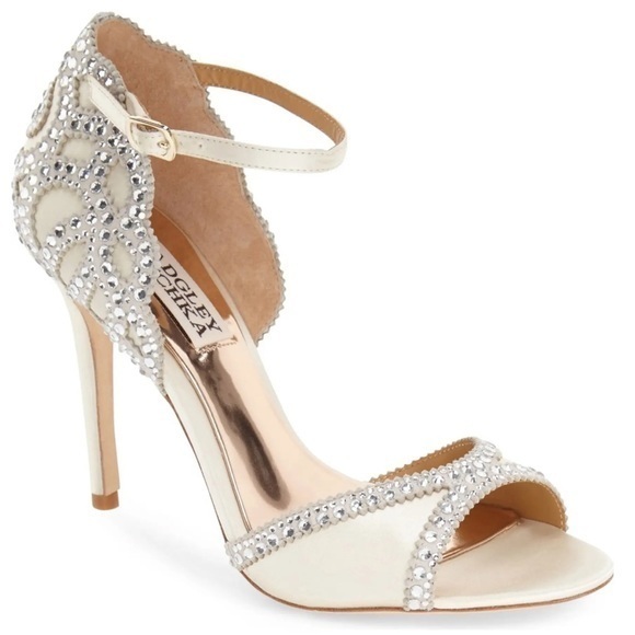 Badgley Mischkacollection Roxy Sandal Ivory Satin Size 9.5